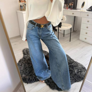 baggy jeans